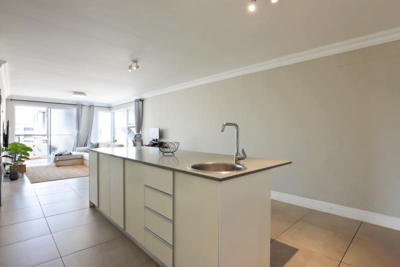 2 Bedroom Property for Sale in Bloubergstrand Western Cape